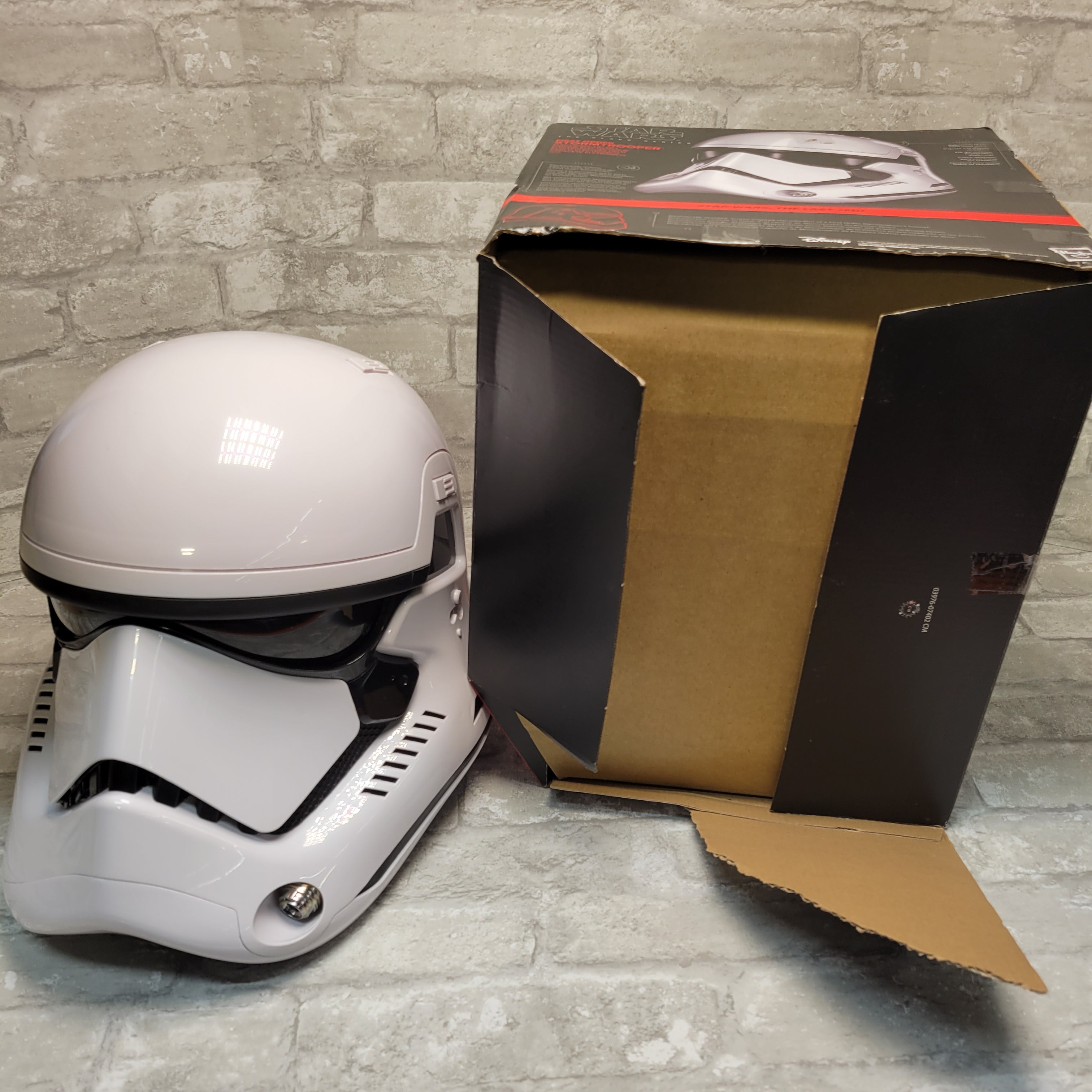 Star Wars The Black Series First Order Stormtrooper Electronic Helmet *DAMAGED* (7931537326318)